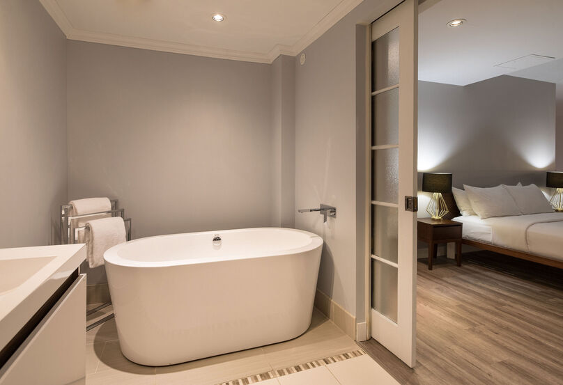 Interior Executive Suite - Domaine Château Bromont