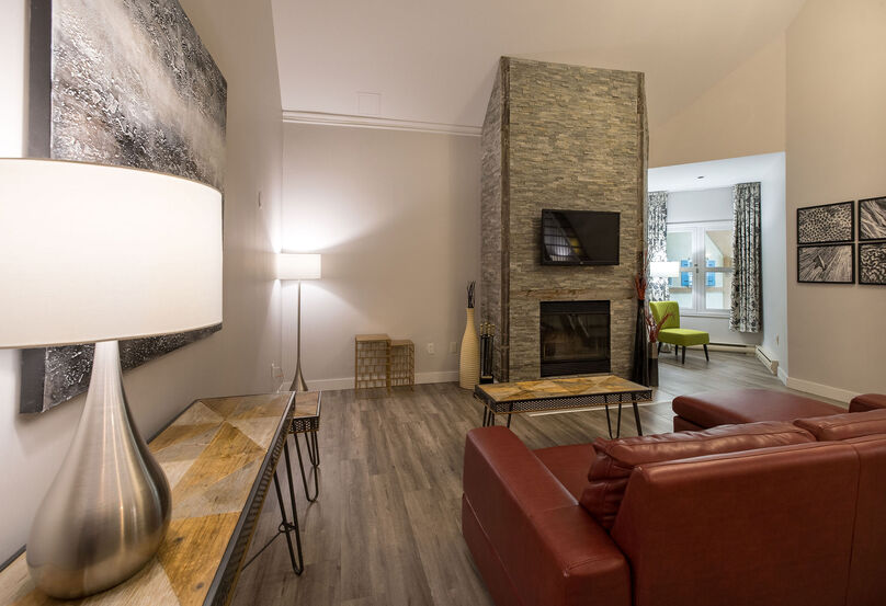 Interior Executive Suite - Domaine Château Bromont