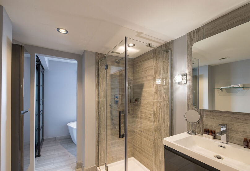 Executive Suite with Balcony - Domaine Château Bromont