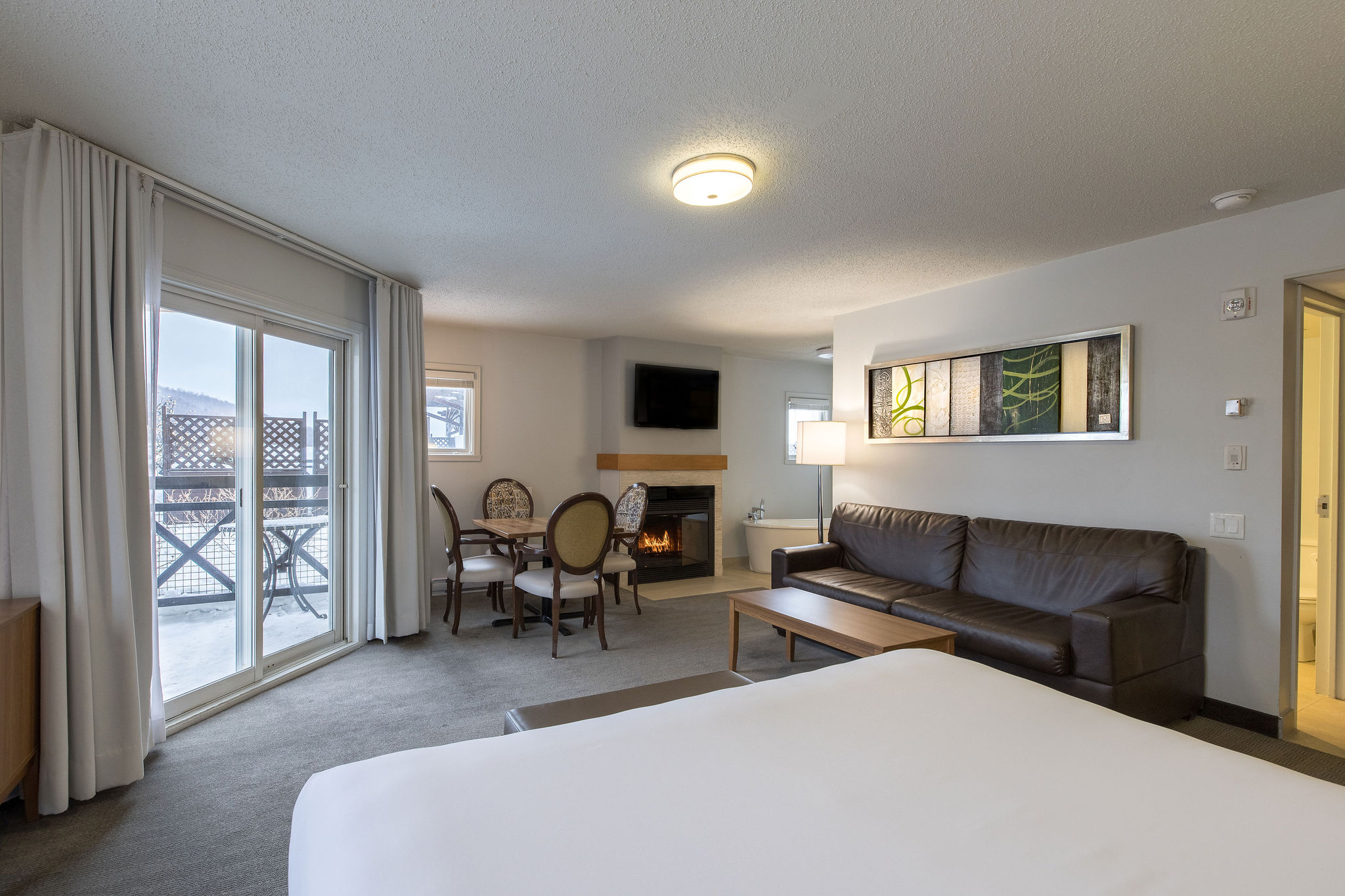 DX Chambre deluxe 01 Domaine ChâteauBromont